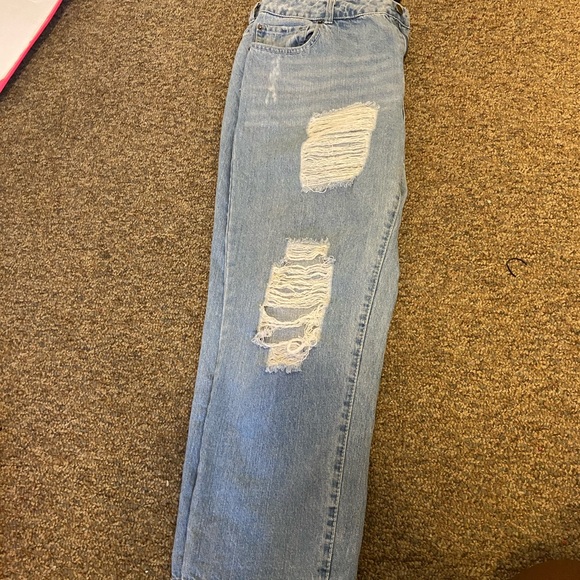 Jean - Picture 3 of 3